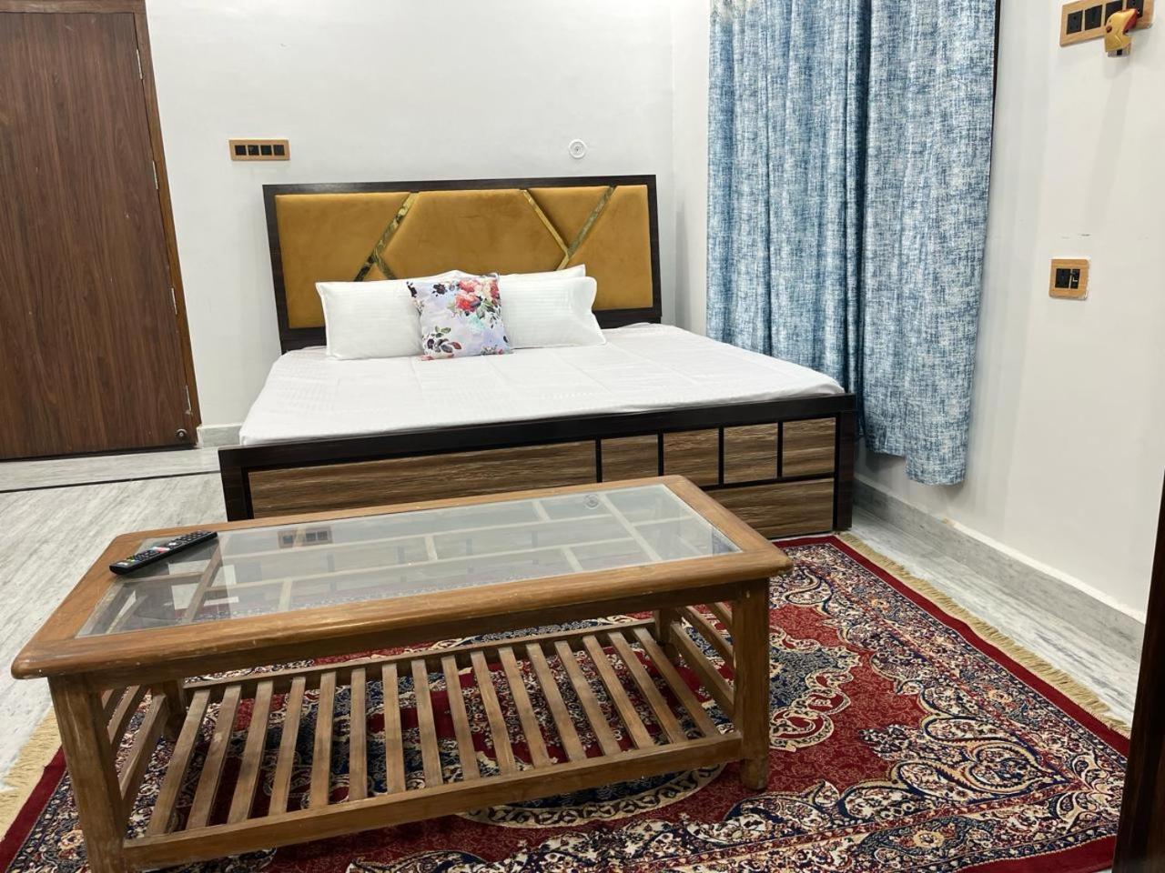 Homestay Shri Ram International *